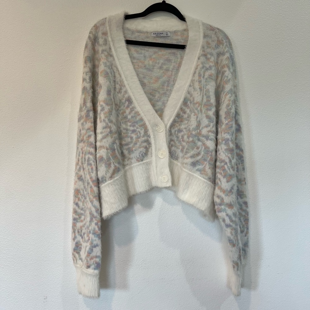 ARIZONA JEAN CO White Abstract Print Oversized Cardigan- Size XXL